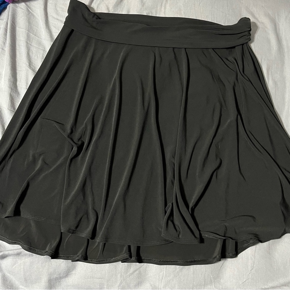 Woman black skirt, size 2X, soft